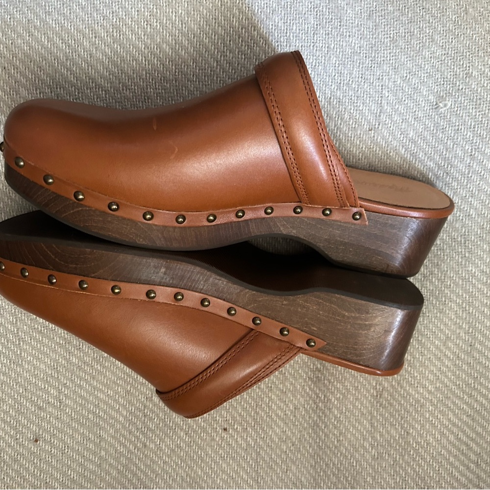 Cecily Clog - Oiled Leather View 4
